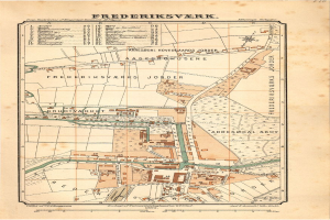 Ein detaillierter Stadtplan von Frederiksværk, Dänemark, aus dem Jahr 1885, der Straßen, Gebäude und Sehenswürdigkeiten zeigt.