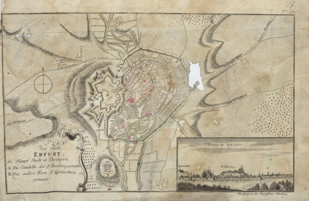 Ein detaillierter alter Stadtplan von Erfurt, Deutschland, der Straßen, Gebäude und Sehenswürdigkeiten zeigt, mit begleitendem Text und Illustrationen.