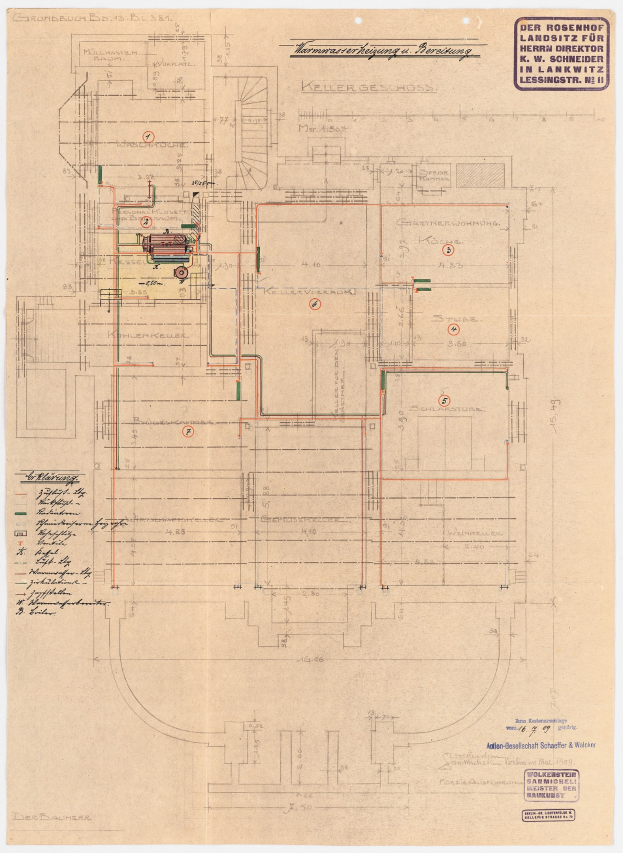 Ein detaillierter architektonischer Plan des Rosenhof-Krankenhauses in Hamburg, Deutschland, mit zahlreichen Drähten und Texten, die den Aufbau beschreiben, einschließlich Räumen, Fluren und anderen Merkmalen.
