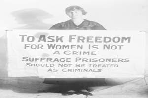POL-MS: Fotoausstellung "Starke Frauen - Kulti Multi" verzaubert - noch bis zum 28. September im Polizeipräsidium Münster zu sehen
